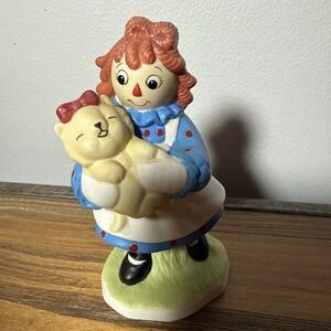 Vtg Raggedy Ann Figure Carrying A Kitty Cat Flambro 4.25 Inches Bisque